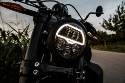 Indian FTR 1200 – Dude