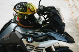 BMW F750 GS – Dvesto