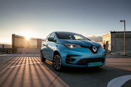 Renault ZOE Intens R135 Z.E. 52 kWh – Život so ZOE